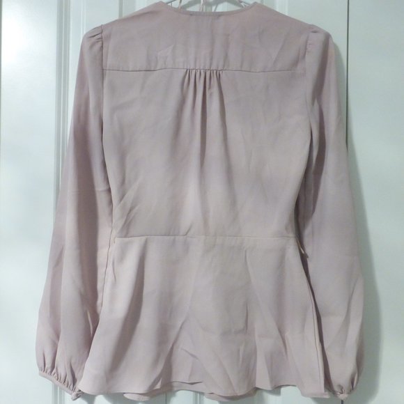 LE-CHATEAU light pink long sleeve v-neck blouse - Picture 8 of 12